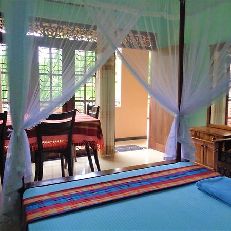 De Fancy House Hotel Unawatuna Ngoại thất bức ảnh