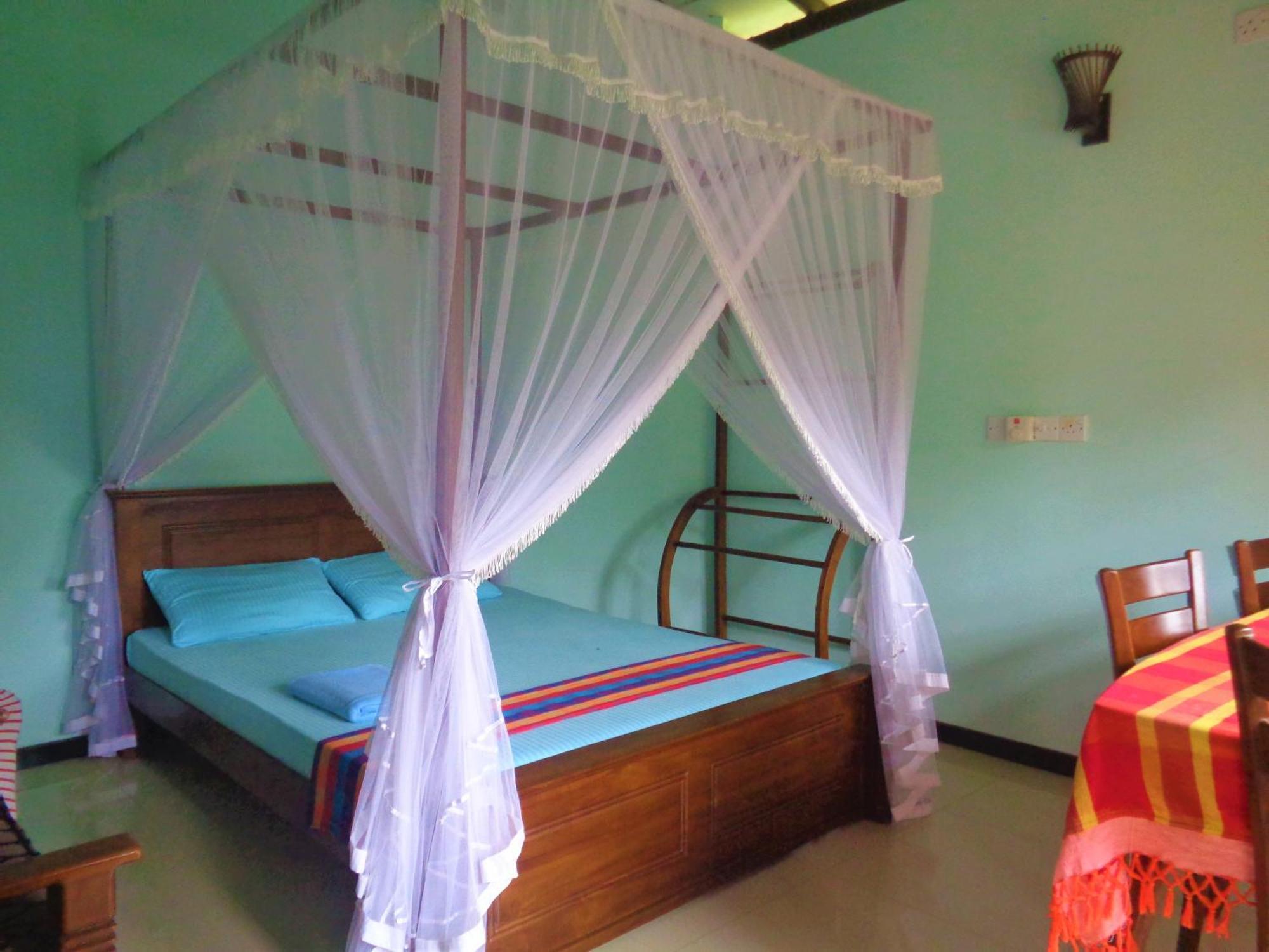 De Fancy House Hotel Unawatuna Ngoại thất bức ảnh