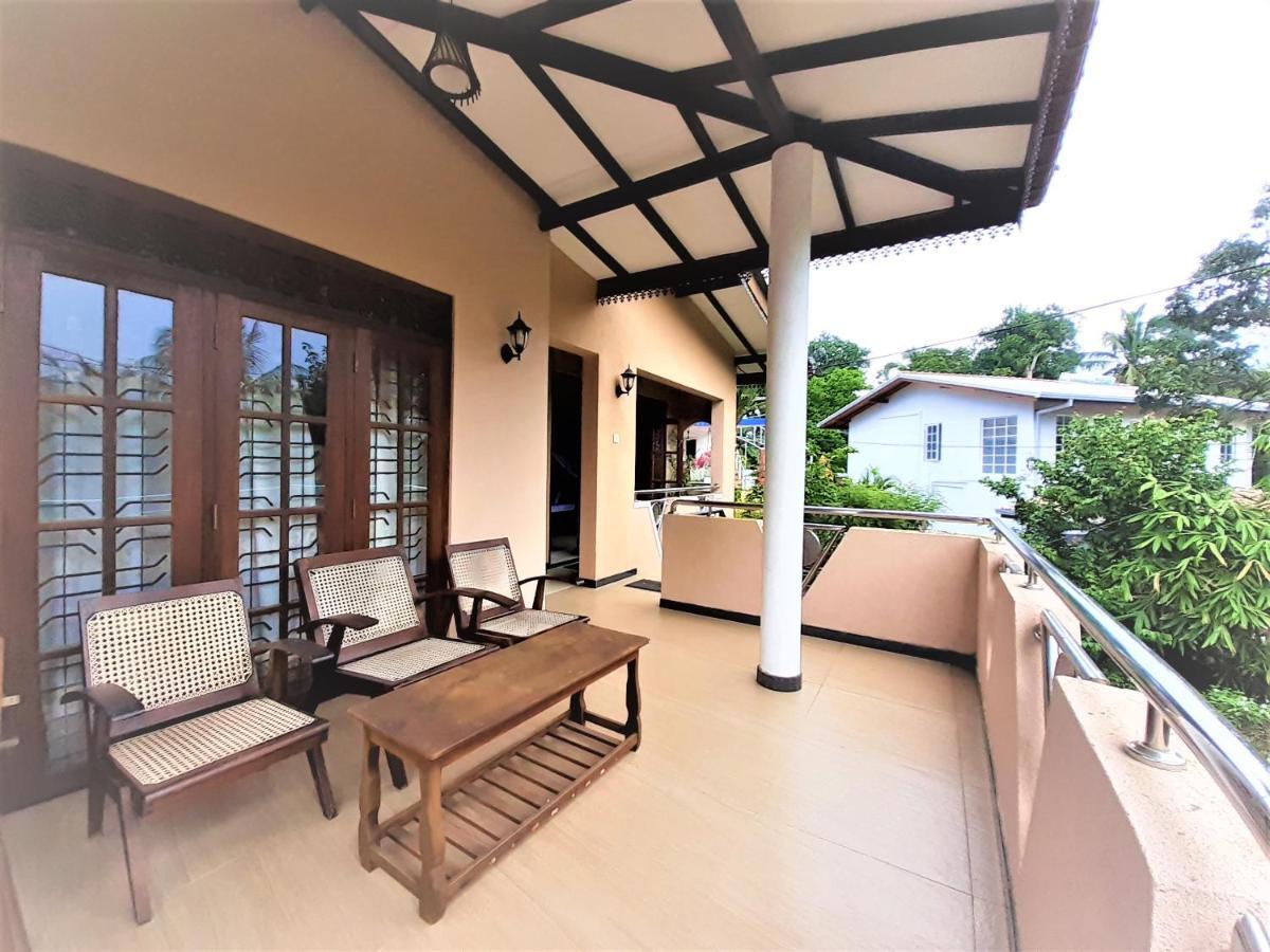 De Fancy House Hotel Unawatuna Ngoại thất bức ảnh