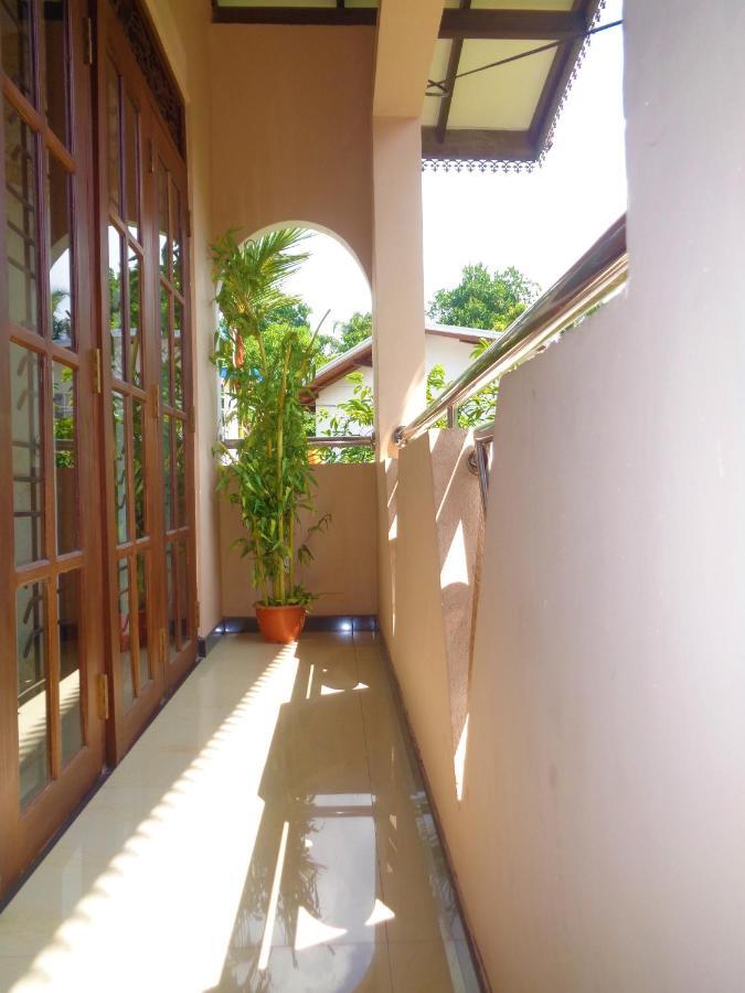 De Fancy House Hotel Unawatuna Ngoại thất bức ảnh